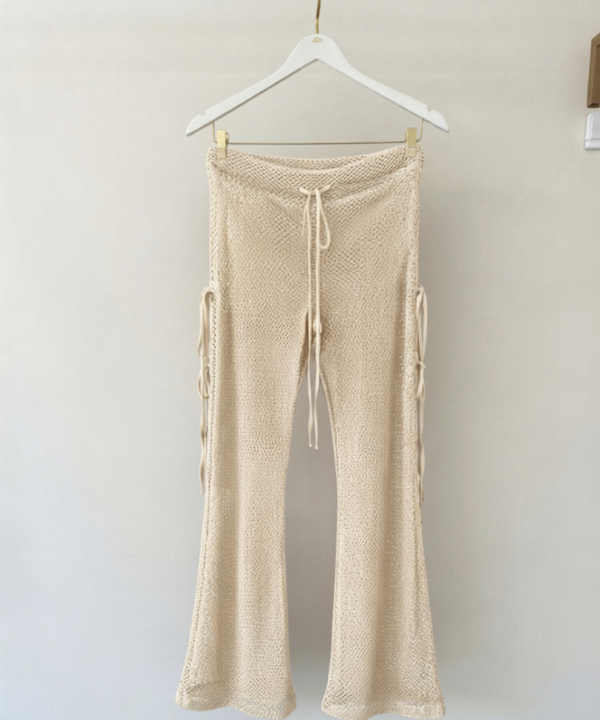 Pantalón de malla crema (con aberturas)